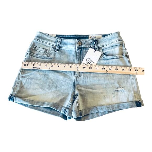 NEW Cosmic Blue Love Mid Rise Cuffed Denim Jean SHORT Womens 27/4 Distressed NWT - Picture 5 of 8